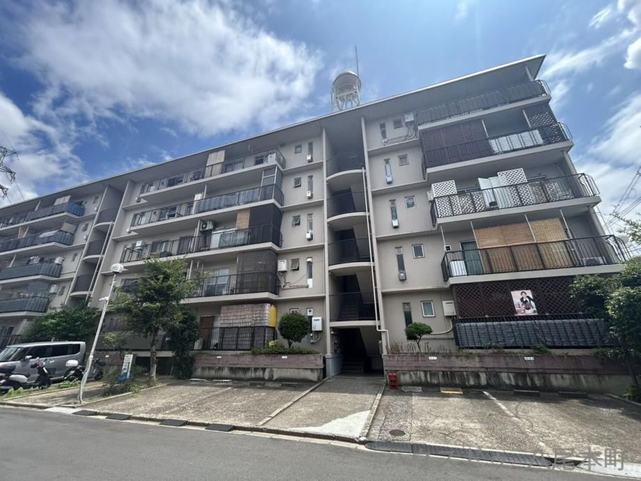 3LDK apartment in Yao, Osaka - Photo 1