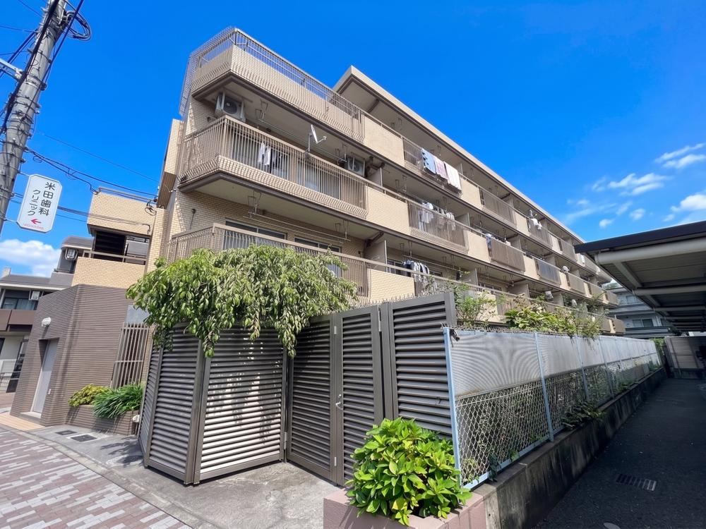 3DK apartment in Nerima Ward, Tokyo - Photo 1