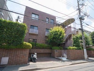 3LDK apartment in Shinagawa Ward, Tokyo - Photo 1