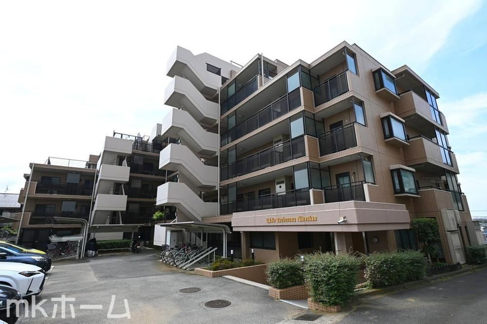 2LDK apartment in Narashino, Chiba - Photo 1