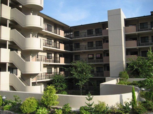 4LDK apartment in Nishikyo Ward, Kyoto - Photo 1