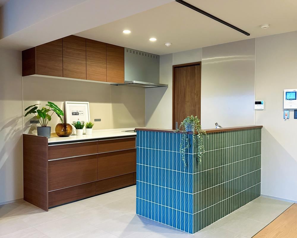 3LDK+S apartment in Suita, Osaka - Photo 1