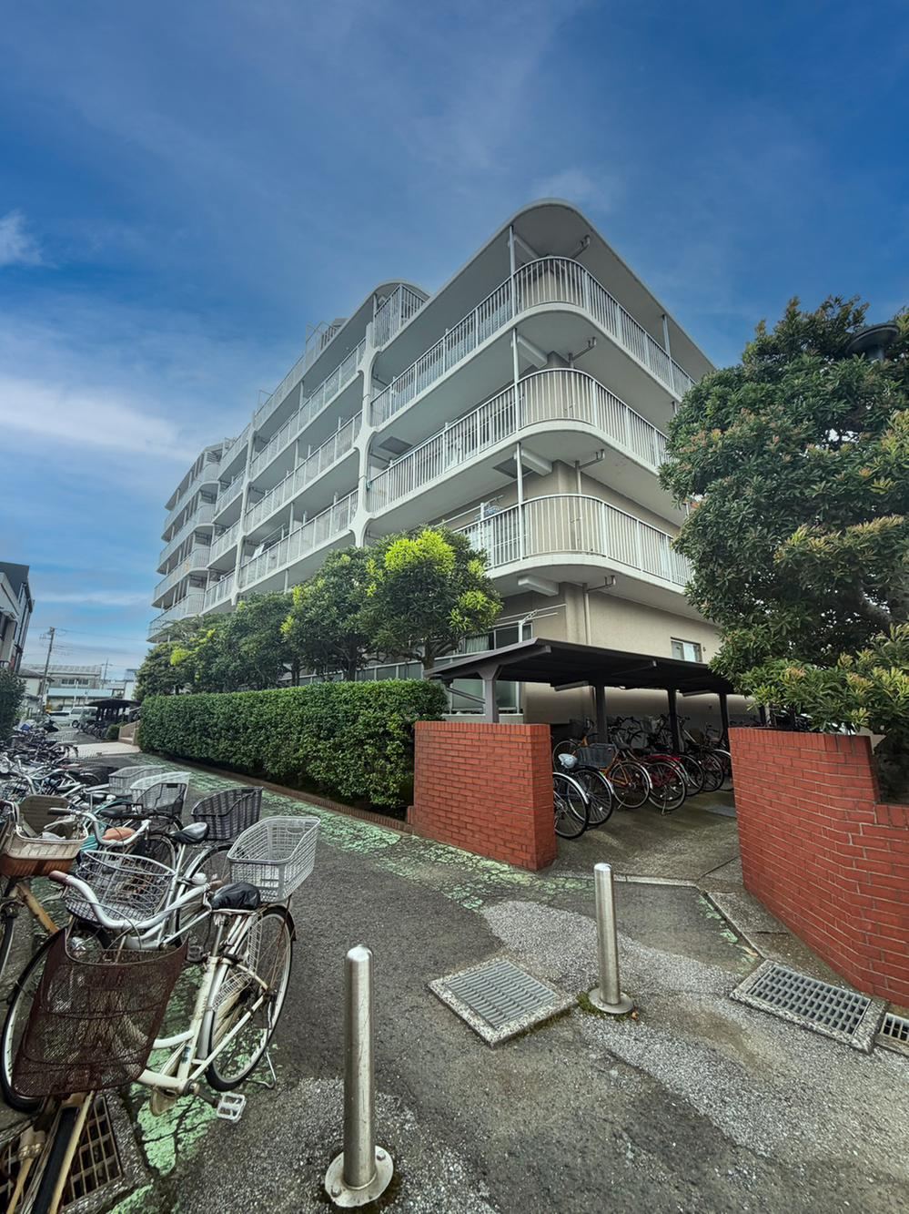 3LDK apartment in Misato, Saitama - Photo 1
