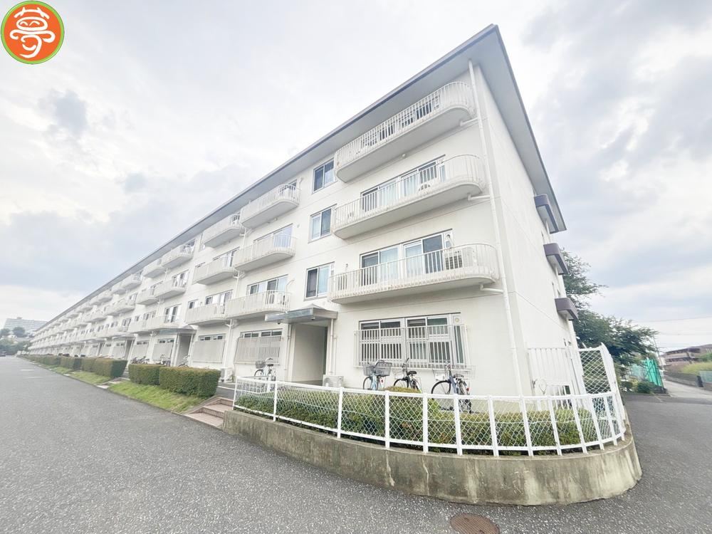 3LDK apartment in Mitaka, Tokyo - Photo 1