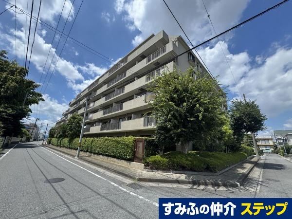 3LDK apartment in Kita Ward, Saitama - Photo 1