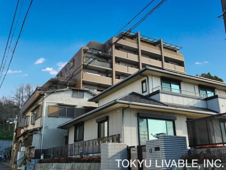 3LDK apartment in Suita, Osaka - Photo 1