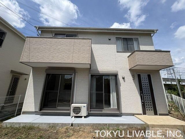 4LDK house in Inagi, Tokyo - Photo 1