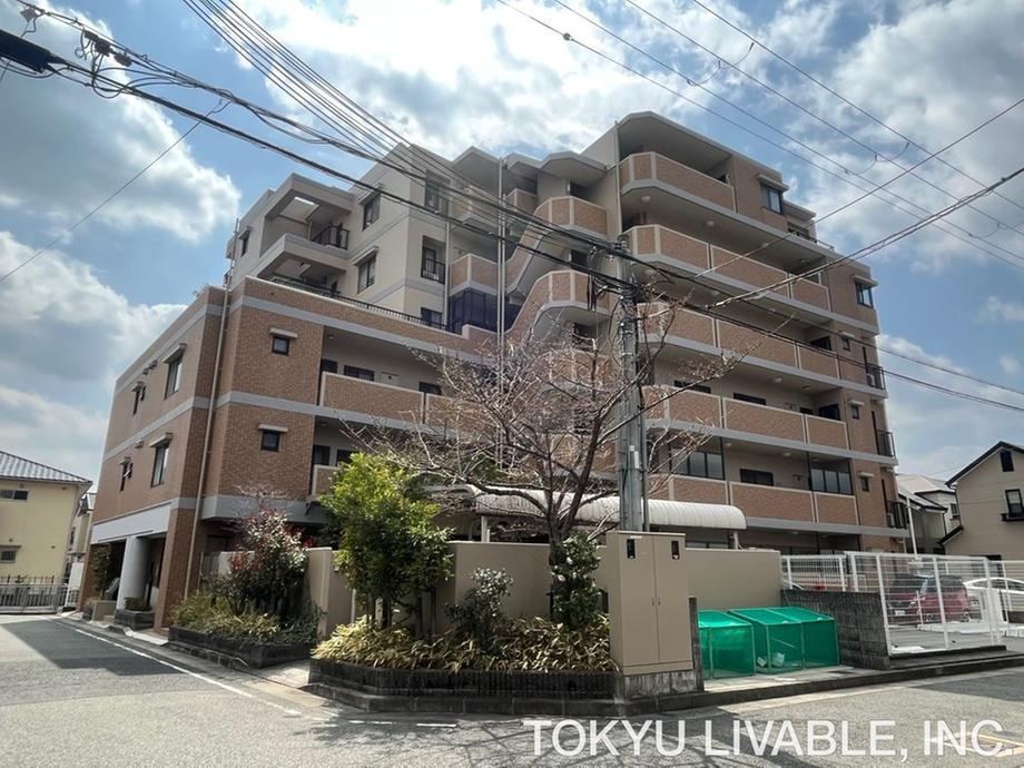 3LDK apartment in Kawanishi, Hyogo - Photo 1