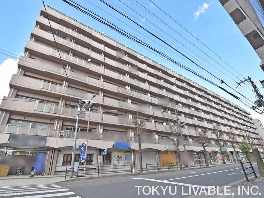 2DK apartment in Tsurumi Ward, Osaka - Photo 1
