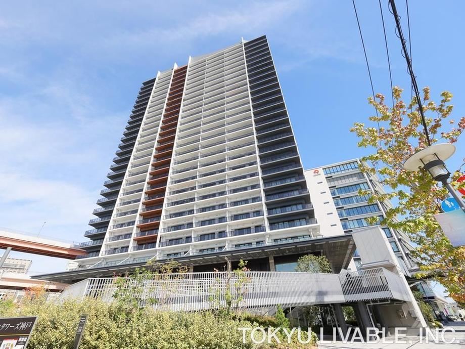 2LDK apartment in Chuo Ward, Kobe, Hyogo - Photo 1