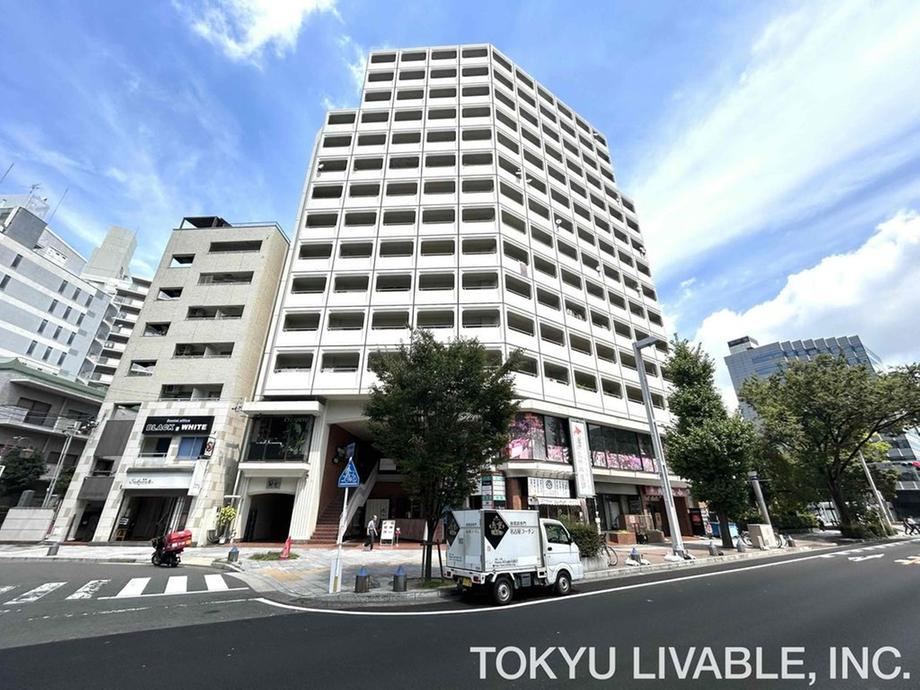 3LDK apartment in Naka Ward, Nagoya, Aichi - Photo 1