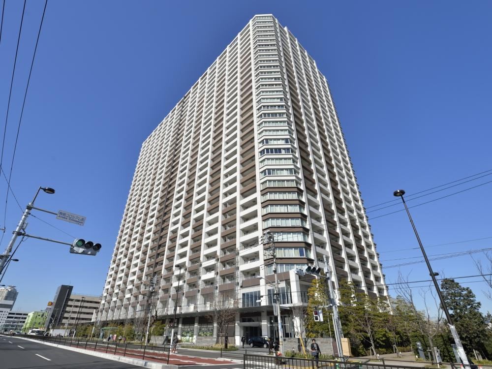 2LDK apartment in Koto Ward, Tokyo - Photo 1