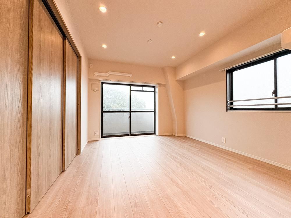3LDK apartment in Koganei, Tokyo - Photo 1