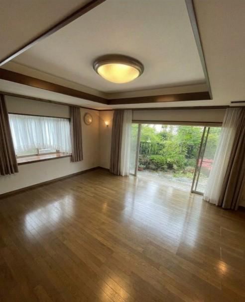 5LDK house in Tsurumi Ward, Yokohama, Kanagawa - Photo 1