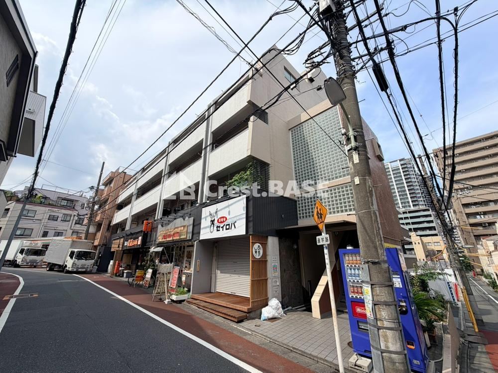 2LDK apartment in Shinagawa Ward, Tokyo - Photo 1