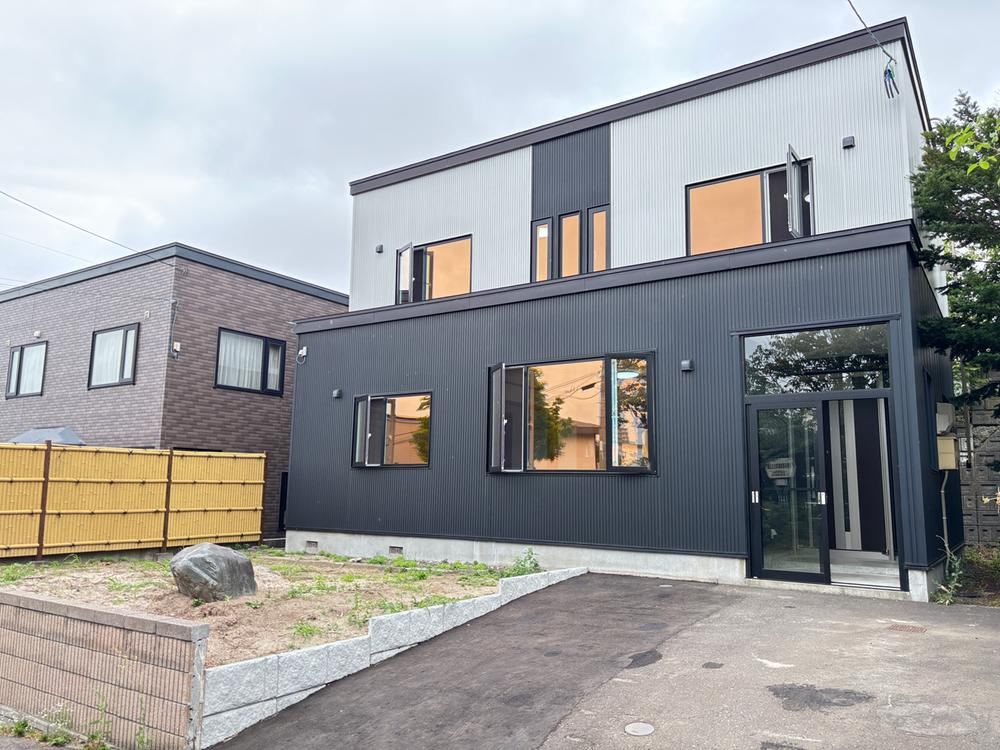 3LDK house in Toyohira Ward, Sapporo, Hokkaido - Photo 1