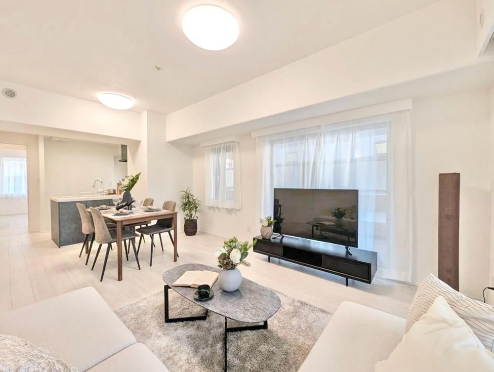 3LDK apartment in Isogo Ward, Yokohama, Kanagawa - Photo 1