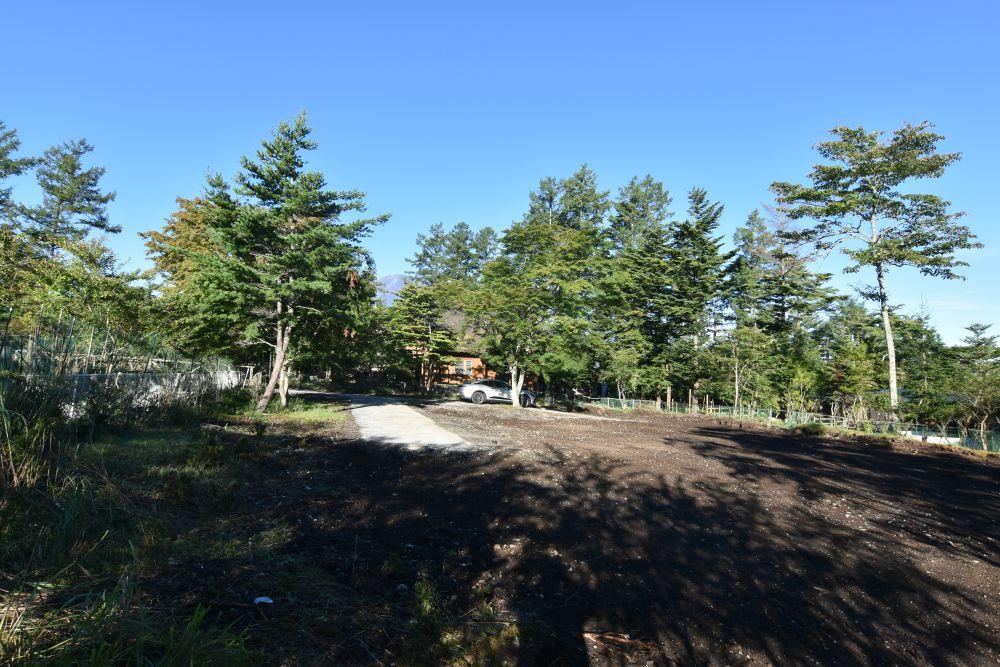 992 m² land in Yamanakako, Minamitsuru District, Yamanashi - Photo 1