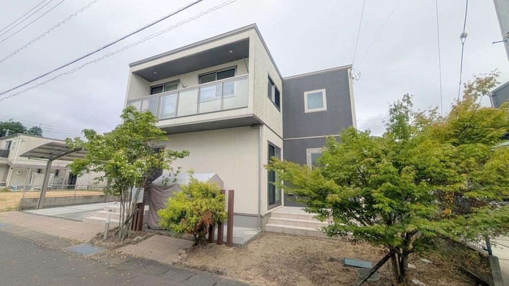 2LDK house in Niihama, Ehime - Photo 1