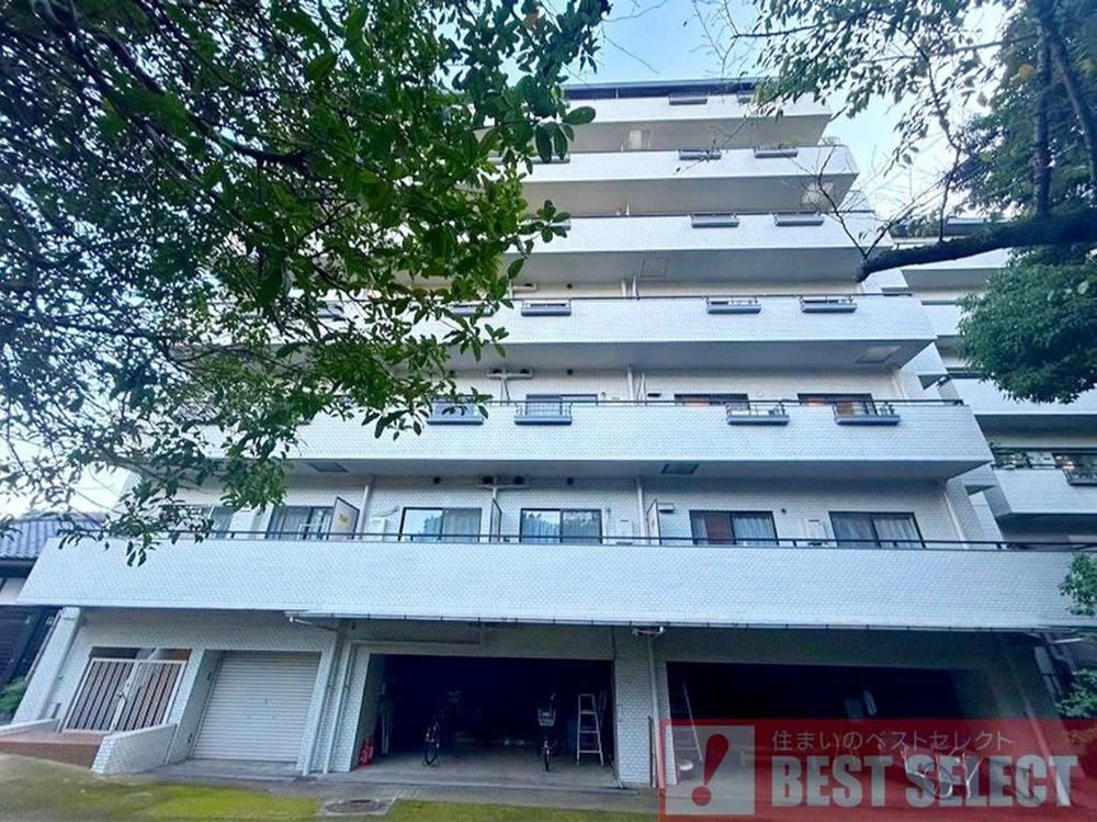 1LDK apartment in Minato Ward, Tokyo - Photo 1