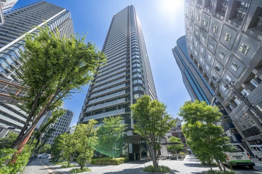 2LDK apartment in Kita Ward, Osaka - Photo 1