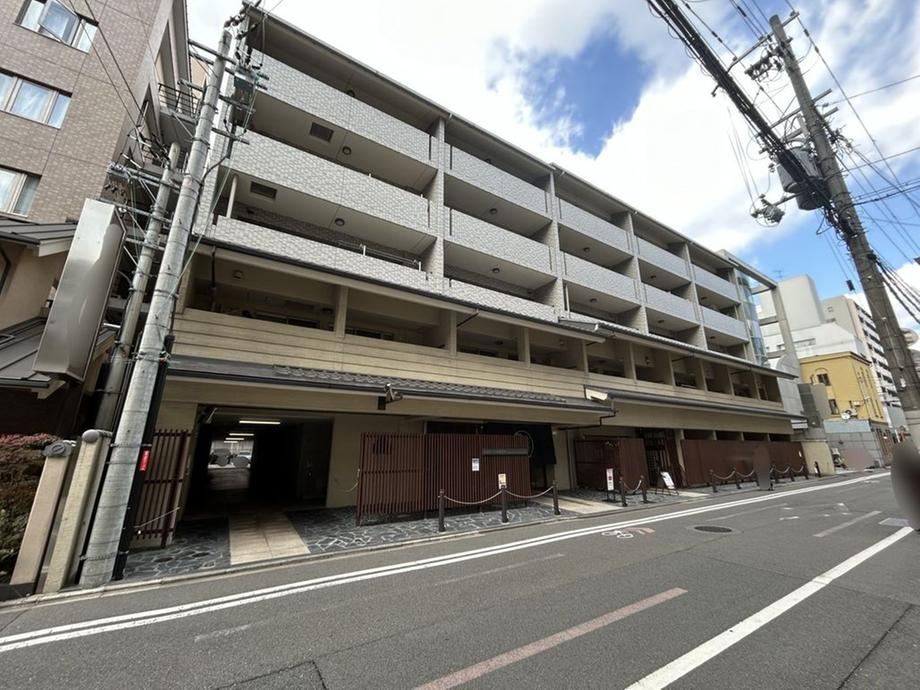 2LDK apartment in Nakagyo Ward, Kyoto - Photo 1