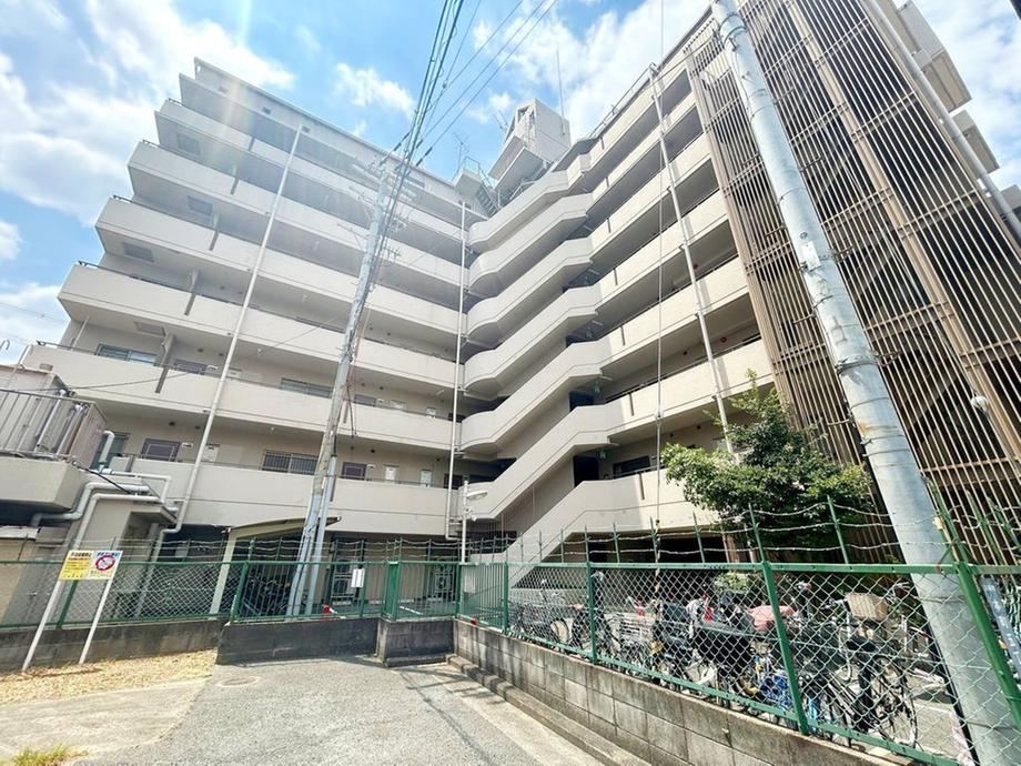 3LDK apartment in Yao, Osaka - Photo 1