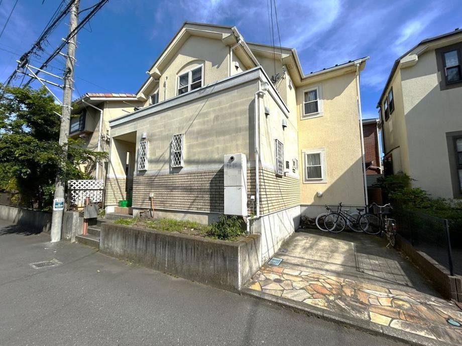 4LDK house in Fujisawa, Kanagawa - Photo 1
