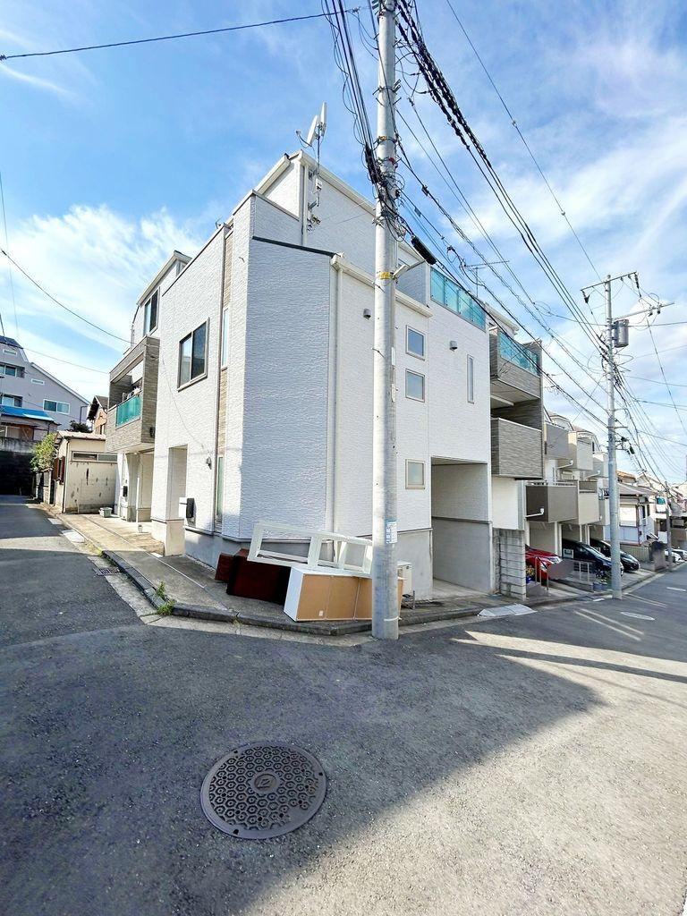 3LDK house in Kanagawa Ward, Yokohama, Kanagawa - Photo 1