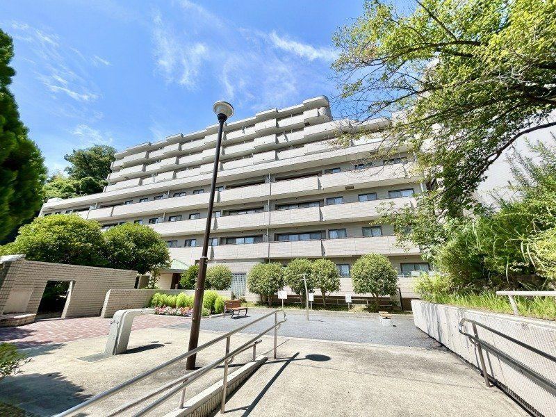 4LDK apartment in Isogo Ward, Yokohama, Kanagawa - Photo 1