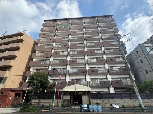 1LDK apartment in Shinjuku Ward, Tokyo - Photo 1
