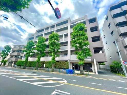 2LDK apartment in Nakano Ward, Tokyo - Photo 1