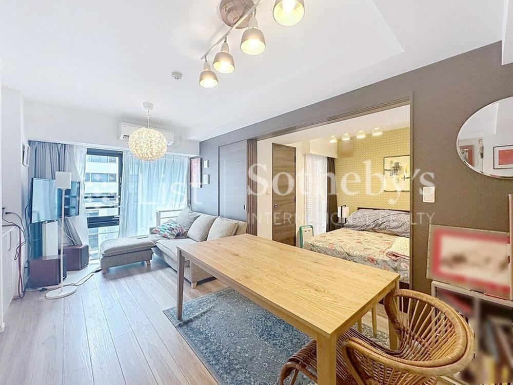 1LDK apartment in Chiyoda Ward, Tokyo - Photo 1