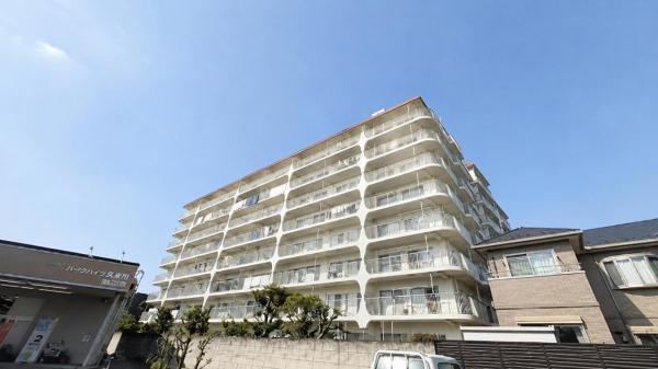 3LDK apartment in Higashimurayama, Tokyo - Photo 1