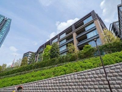 2LDK apartment in Minato Ward, Tokyo - Photo 1