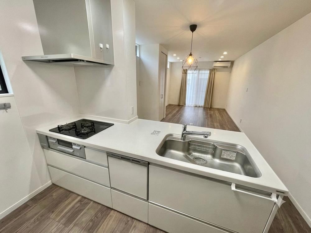 3LDK house in Yodogawa Ward, Osaka - Photo 1