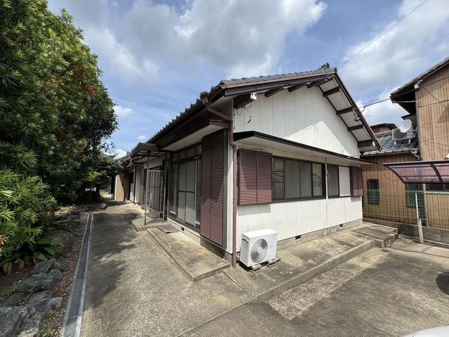 5LDK house in Tsu, Mie - Photo 1