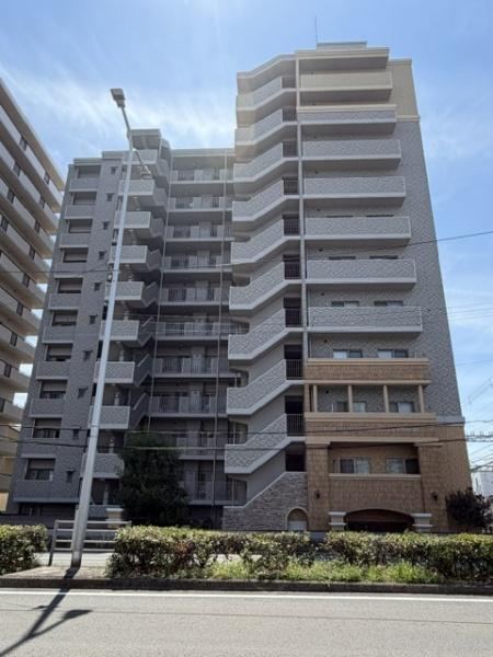 3LDK apartment in Sumiyoshi Ward, Osaka - Photo 1