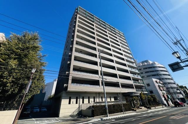 3LDK apartment in Kofu, Yamanashi - Photo 1