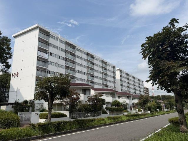 4LDK apartment in Shiroi, Chiba - Photo 1