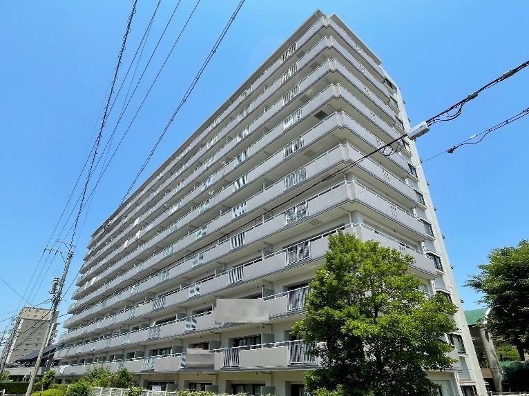 3LDK apartment in Kuwana, Mie - Photo 1