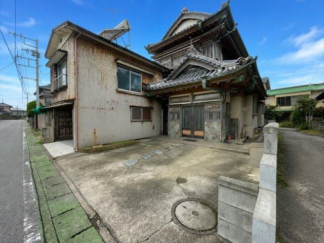 6DK house in Asahi, Chiba - Photo 1