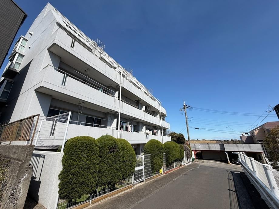 2LDK apartment in Minami Ward, Yokohama, Kanagawa - Photo 1