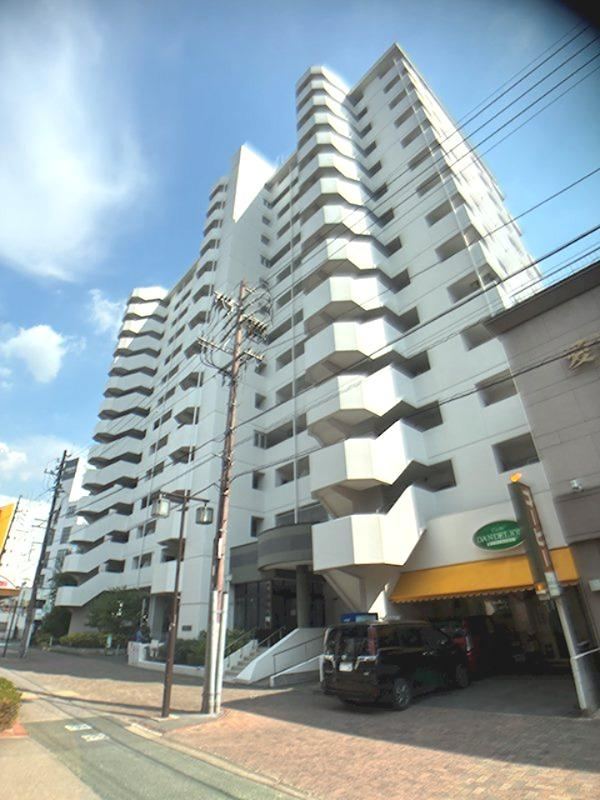 4LDK apartment in Naka Ward, Nagoya, Aichi - Photo 1