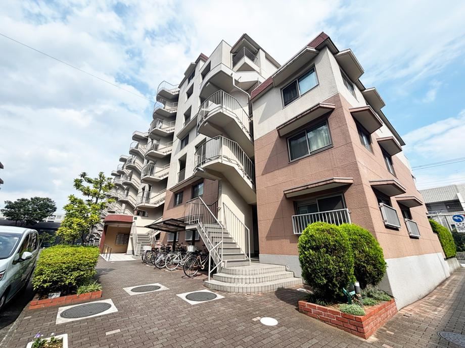 2LDK apartment in Kohoku Ward, Yokohama, Kanagawa - Photo 1
