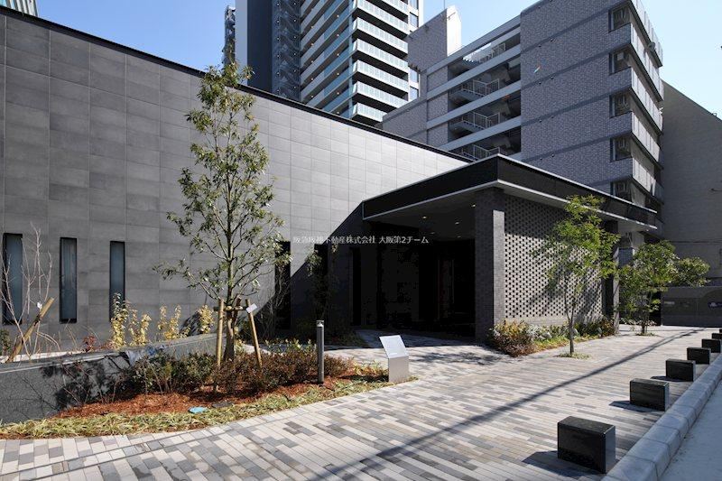 2LDK apartment in Kita Ward, Osaka - Photo 1