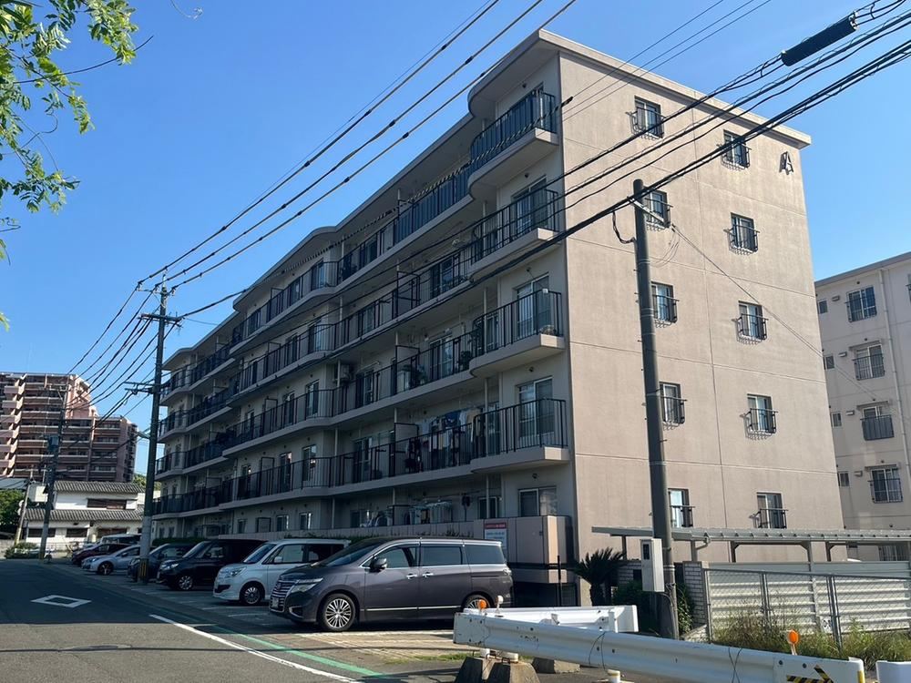 4LDK apartment in Higashi Ward, Fukuoka - Photo 1