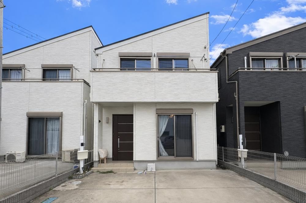 3LDK+S house in Chigasaki, Kanagawa - Photo 1