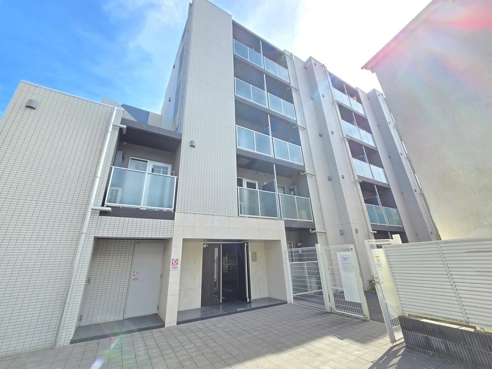 1LDK apartment in Sumida Ward, Tokyo - Photo 1