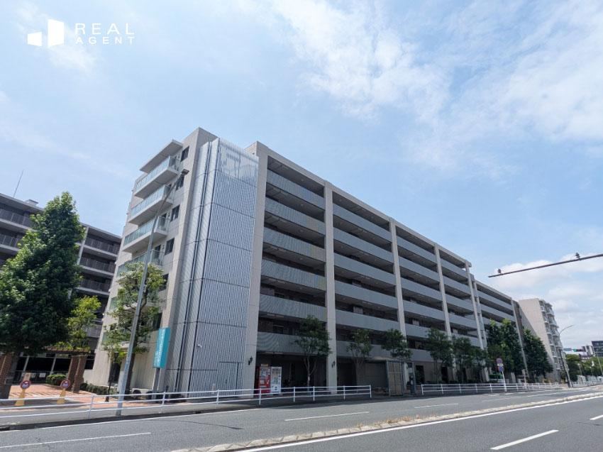 3LDK apartment in Naka Ward, Yokohama, Kanagawa - Photo 1